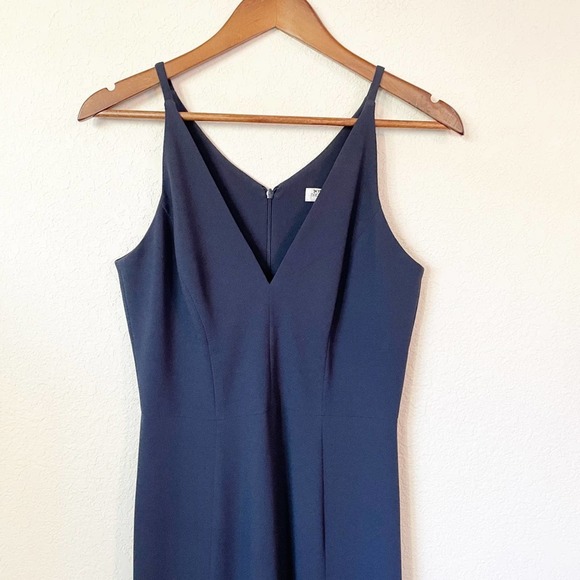 Dress The Population V Neck Floor Length Sleeveless Gown With Slit - Picture 3 of 7